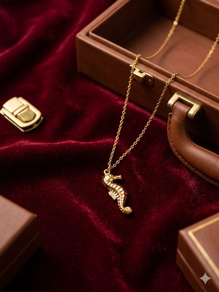 light chain with sea horse pendent