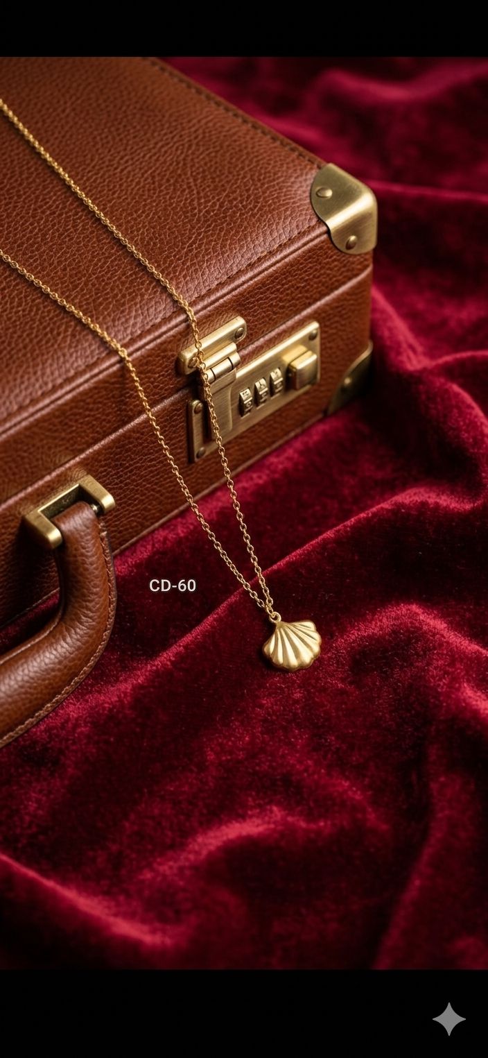 light chain with shell pendent ASH5 - Image 1